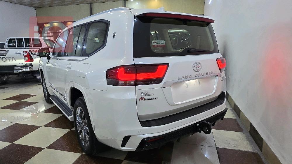 تويوتا لاندكروزر